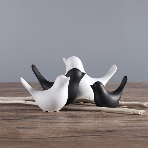GM1023 - Image 6